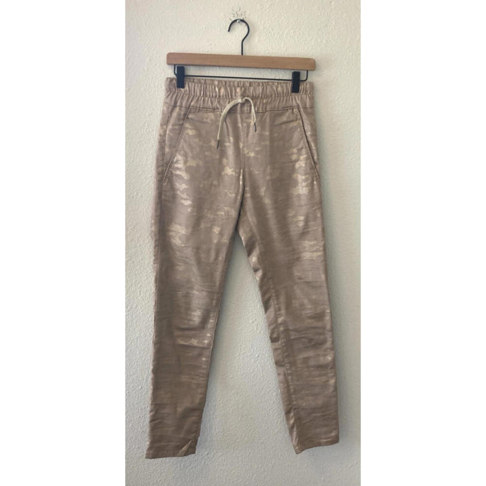 Bevy Flog Pants Size 25 Pull On Drawstring Camo Gold/Beige Shiny Metallic Chic